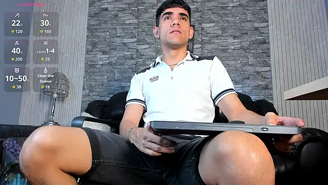 zack joness18 online show from 11, 1, 2026