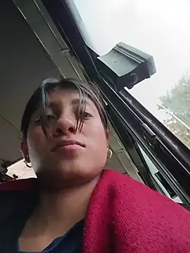 YeseniaRodriguez3 online show from 5, 11, 2025