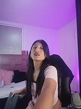 Snapshot of YeseniaRodriguez3 chatting on 24, 4, 2026 YeseniaRodriguez3 online show from 24, 4, 2026