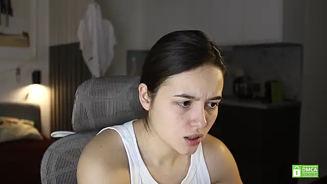 Snapshot of amelie_shine chatting on 2, 11, 2025 amelie shine online show from 2, 11, 2025