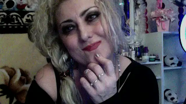 xHot Amazonq online show from 15, 1, 2026