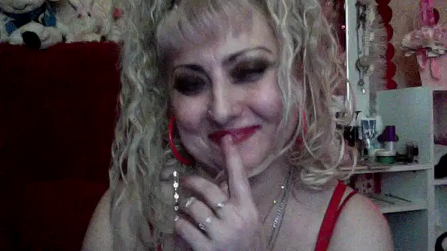 xHot Amazonq online show from 15, 2, 2026