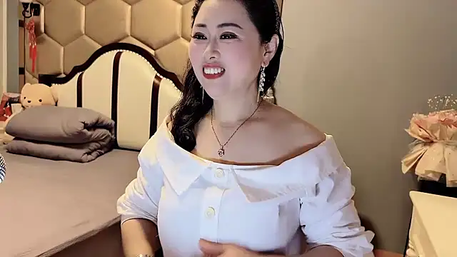 Snapshot of yaoyao22678 chatting on 7, 5, 2026 yaoyao22678 online show from 7, 5, 2026