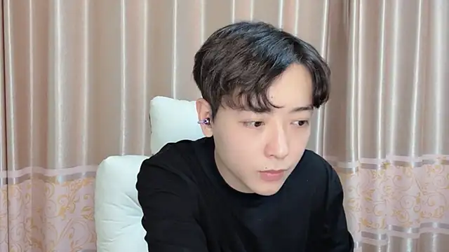 xiaoxiao1025 online show from 3, 11, 2025