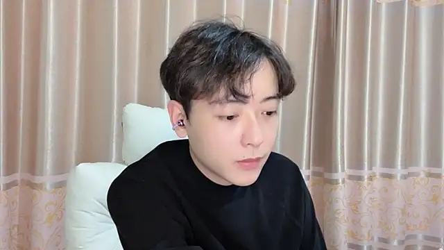 xiaoxiao1025 online show from 5, 11, 2025