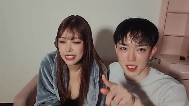 Yuzuha chan online show from 18, 12, 2025