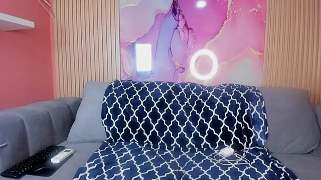 NhoanBrunette online show from 18, 11, 2025