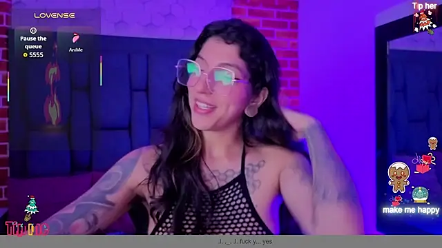 ghostwomaan online show from 18, 12, 2025