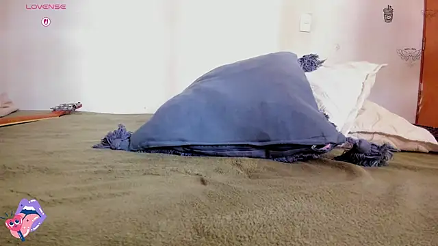 ghostwomaan online show from 26, 5, 2026