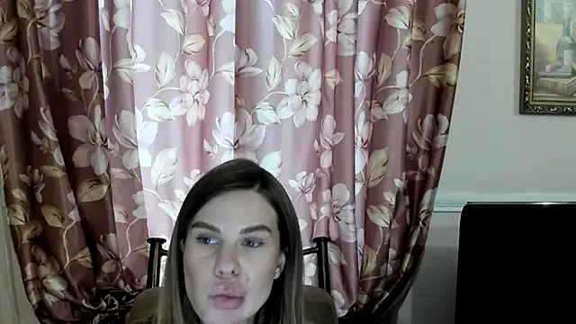 Snapshot of LinaBey chatting on 19, 2, 2026 LinaBey online show from 19, 2, 2026