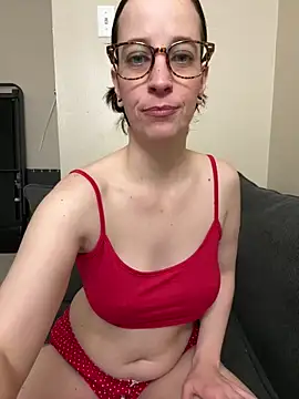 CreamedKitten online show from 15, 12, 2025