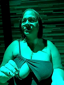 Snapshot of Angie_milf50 chatting on 28, 6, 2026 Angie milf50 online show from 28, 6, 2026