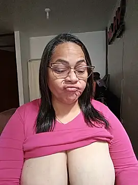 Snapshot of Angie_milf50 chatting on 5, 7, 2026 Angie milf50 online show from 5, 7, 2026