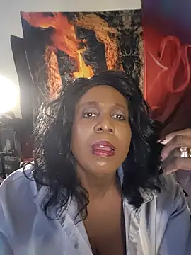 Snapshot of veronicasteel73 chatting on 4, 11, 2025 veronicasteel73 online show from 4, 11, 2025