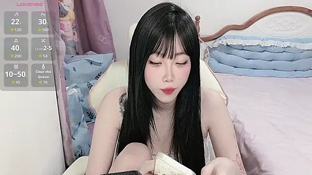 Vivian-88 online show from 24, 4, 2026