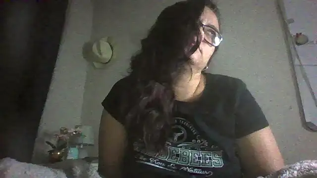 Snapshot of lilMissMarli chatting on 14, 4, 2026 lilMissMarli online show from 14, 4, 2026