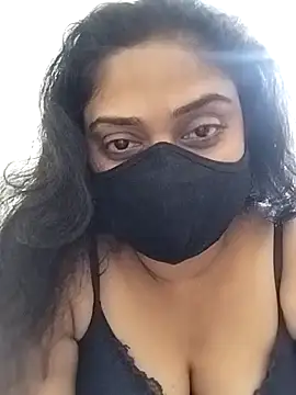 Snapshot of girl999 chatting on 31, 10, 2025 girl999 online show from 31, 10, 2025