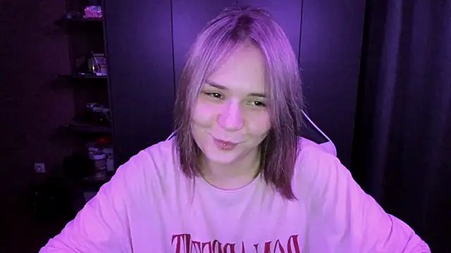 sophia lix online show from 17, 11, 2025