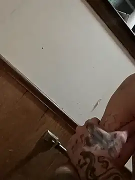 Snapshot of 40Kalisdaddy chatting on 17, 11, 2025 40Kalisdaddy online show from 17, 11, 2025