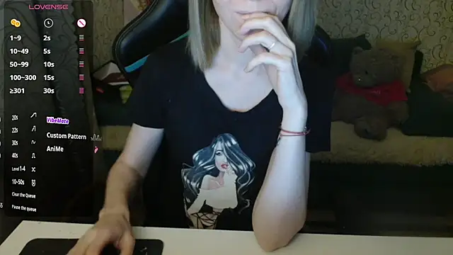 Snapshot of _Alisa_Allison_ chatting on 28, 10, 2025  Alisa Allison  online show from 28, 10, 2025