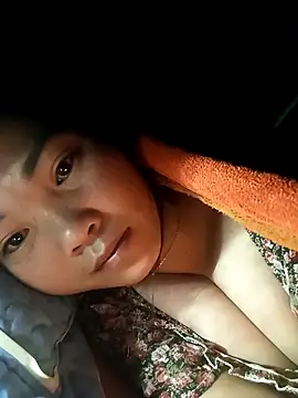 Snapshot of Lovebaby-love chatting on 13, 12, 2025 Lovebaby-love online show from 13, 12, 2025