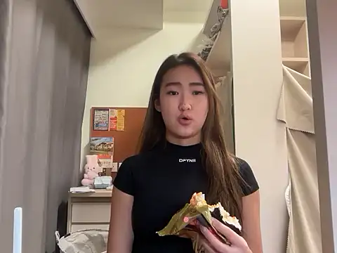 AlishaCheng online show from 20, 12, 2025