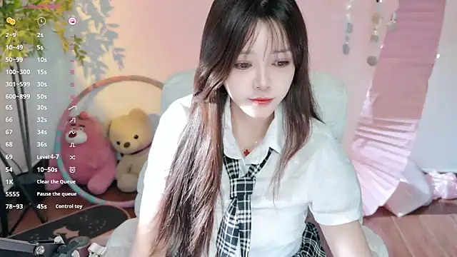Yiluo95 online show from 9, 6, 2026