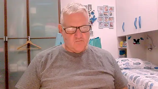 Snapshot of Diegoriv71 chatting on 2, 7, 2026 Diegoriv71 online show from 2, 7, 2026