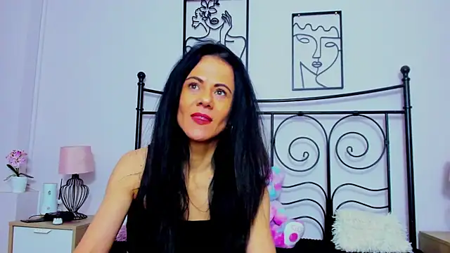 brianaflynt online show from 2, 11, 2025