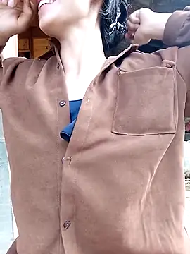 Snapshot of Linh_sexy98 chatting on 28, 10, 2025 Linh sexy98 online show from 28, 10, 2025