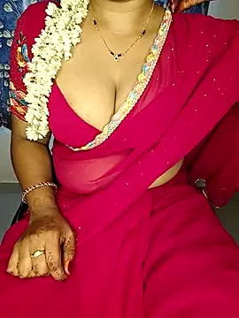 shreyareddy99 online show from 28, 4, 2026