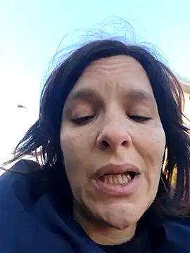 Piediniecollant online show from 23, 11, 2025