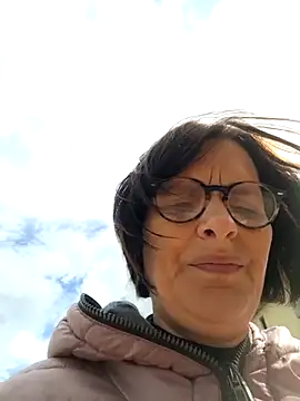 Piediniecollant online show from 1, 4, 2026