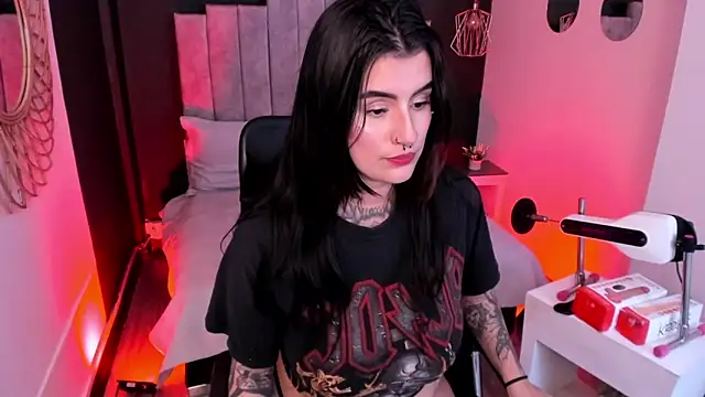 Snapshot of mia_jagger chatting on 7, 3, 2026 mia jagger online show from 7, 3, 2026