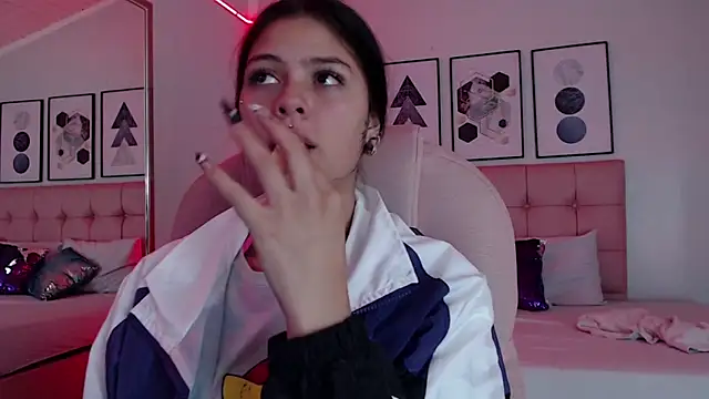 KikiVelvet online show from 15, 1, 2026