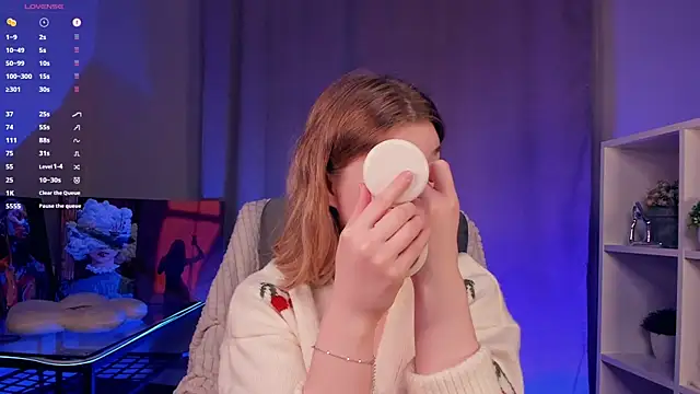 Snapshot of NicoletteTegeler chatting on 31, 10, 2025 NicoletteTegeler online show from 31, 10, 2025