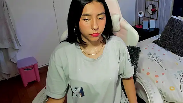 Snapshot of shirley_sweet_ chatting on 31, 10, 2025 shirley sweet online show from 31, 10, 2025