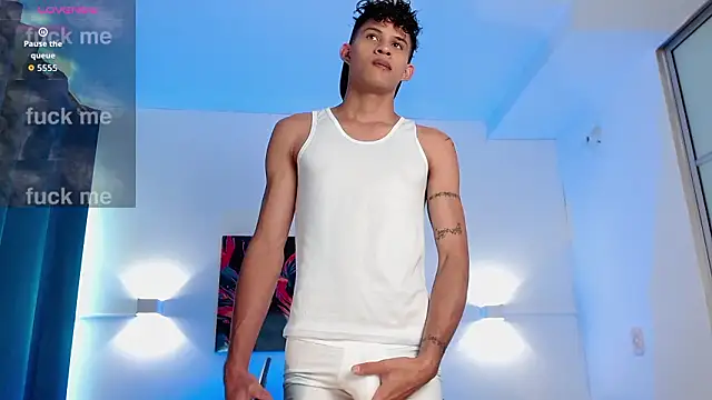 Snapshot of KamiSuarez chatting on 17, 2, 2026 KamiSuarez online show from 17, 2, 2026