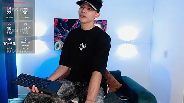 Snapshot of KamiSuarez chatting on 18, 2, 2026 KamiSuarez online show from 18, 2, 2026