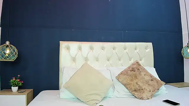 Kim Luna1 online show from 2, 12, 2025