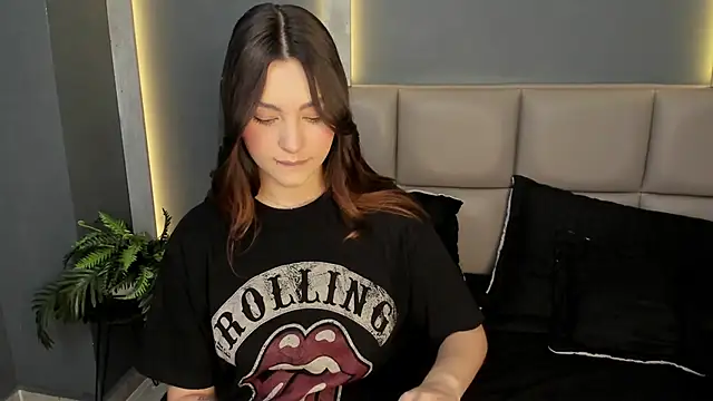 DakotaRussell  online show from 14, 12, 2025