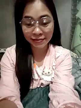 Bamboo-niee123 online show from 8, 4, 2026