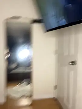 Snapshot of sluttyAlly21_ chatting on 28, 10, 2025 sluttyAlly21  online show from 28, 10, 2025