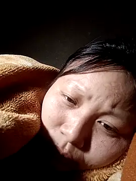 yoyo-mi online show from 7, 11, 2025