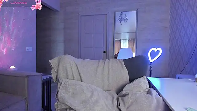 OnlyVivi online show from 11, 11, 2025