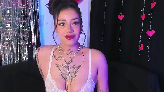 Snapshot of AshleyWinslow chatting on 17, 2, 2026 AshleyWinslow online show from 17, 2, 2026