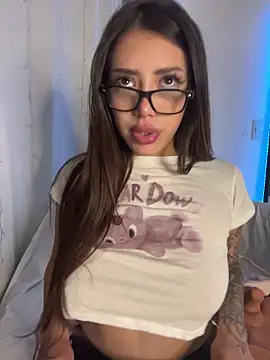 Snapshot of AshleyWinslow chatting on 25, 3, 2026 AshleyWinslow online show from 25, 3, 2026