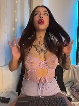 Snapshot of AshleyWinslow chatting on 27, 3, 2026 AshleyWinslow online show from 27, 3, 2026