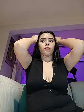 Snapshot of Sara-215 chatting on 21, 2, 2026 Sara-215 online show from 21, 2, 2026