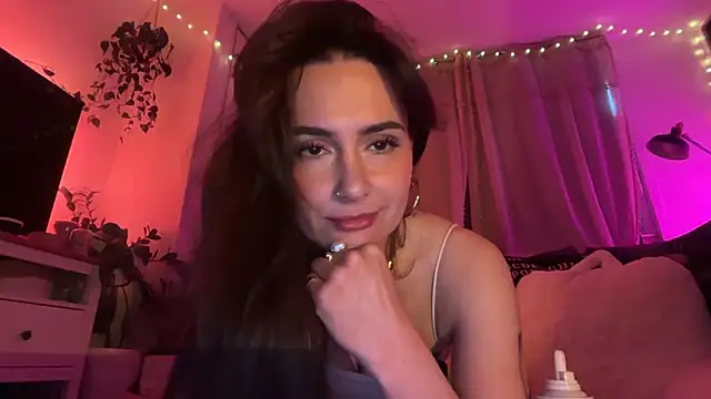 SpicyLunaaa online show from 9, 5, 2026